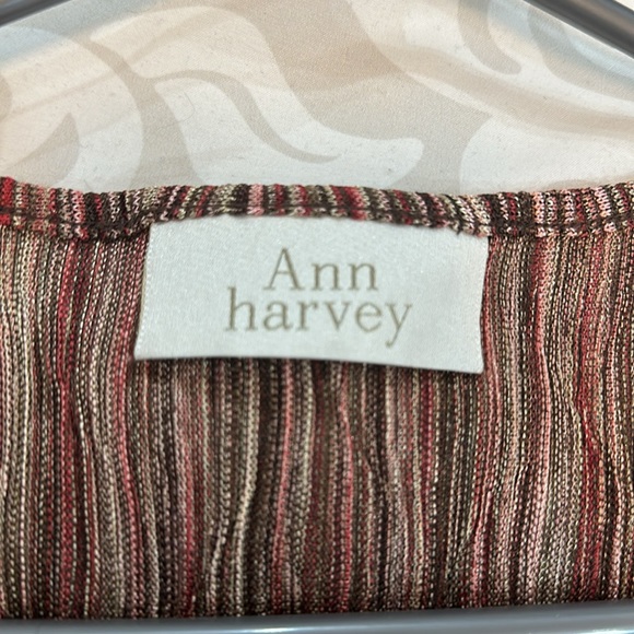 Tank Top - Picture 3 of 5